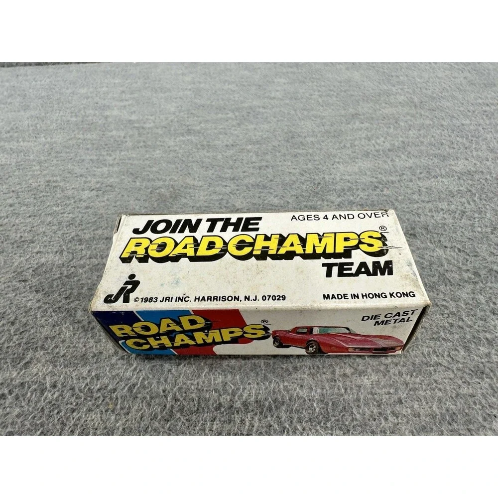 ROAD CHAMPS Vintage Die Cast #14 White 82 Camaro Car T5